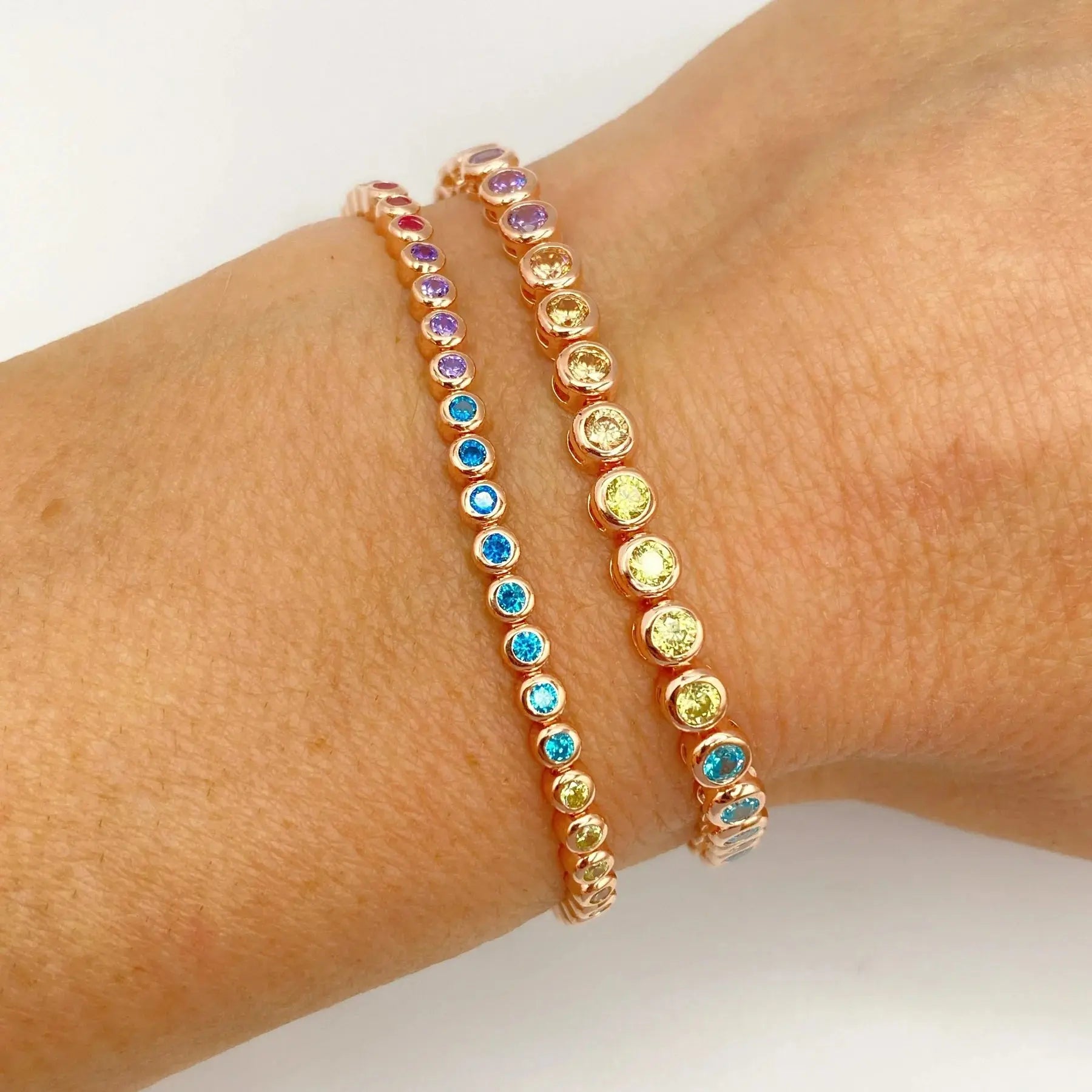 STŘIBRNÝ RAINBOW BEZEL NÁRAMEK POZLACENÝ RŮŽOVÝM ZLATEM GRIFF.CZ